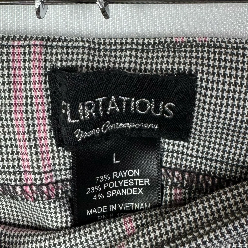 Flirtatious black pink